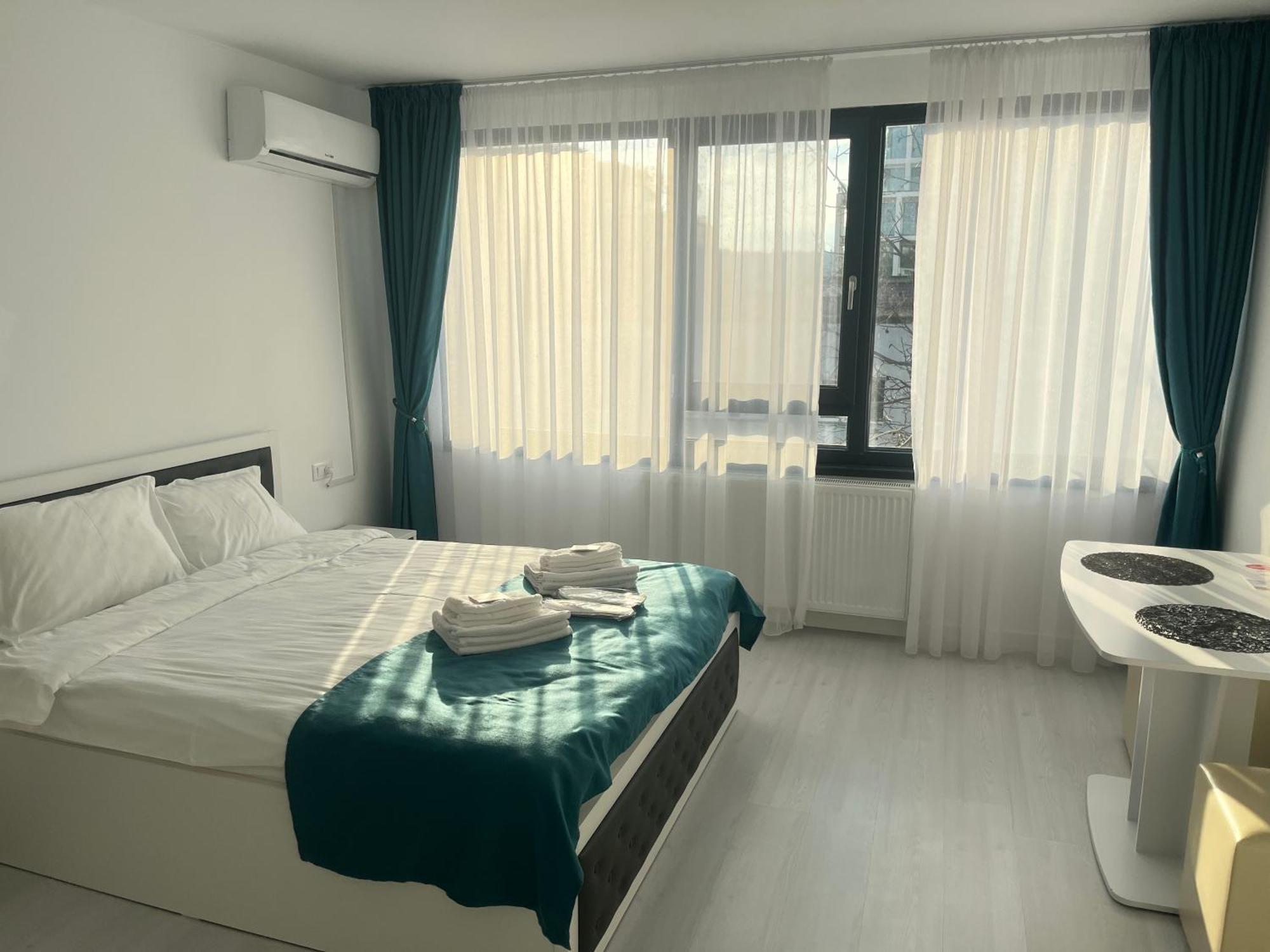 Hotel Palas Grand View Iasi Bagian luar foto