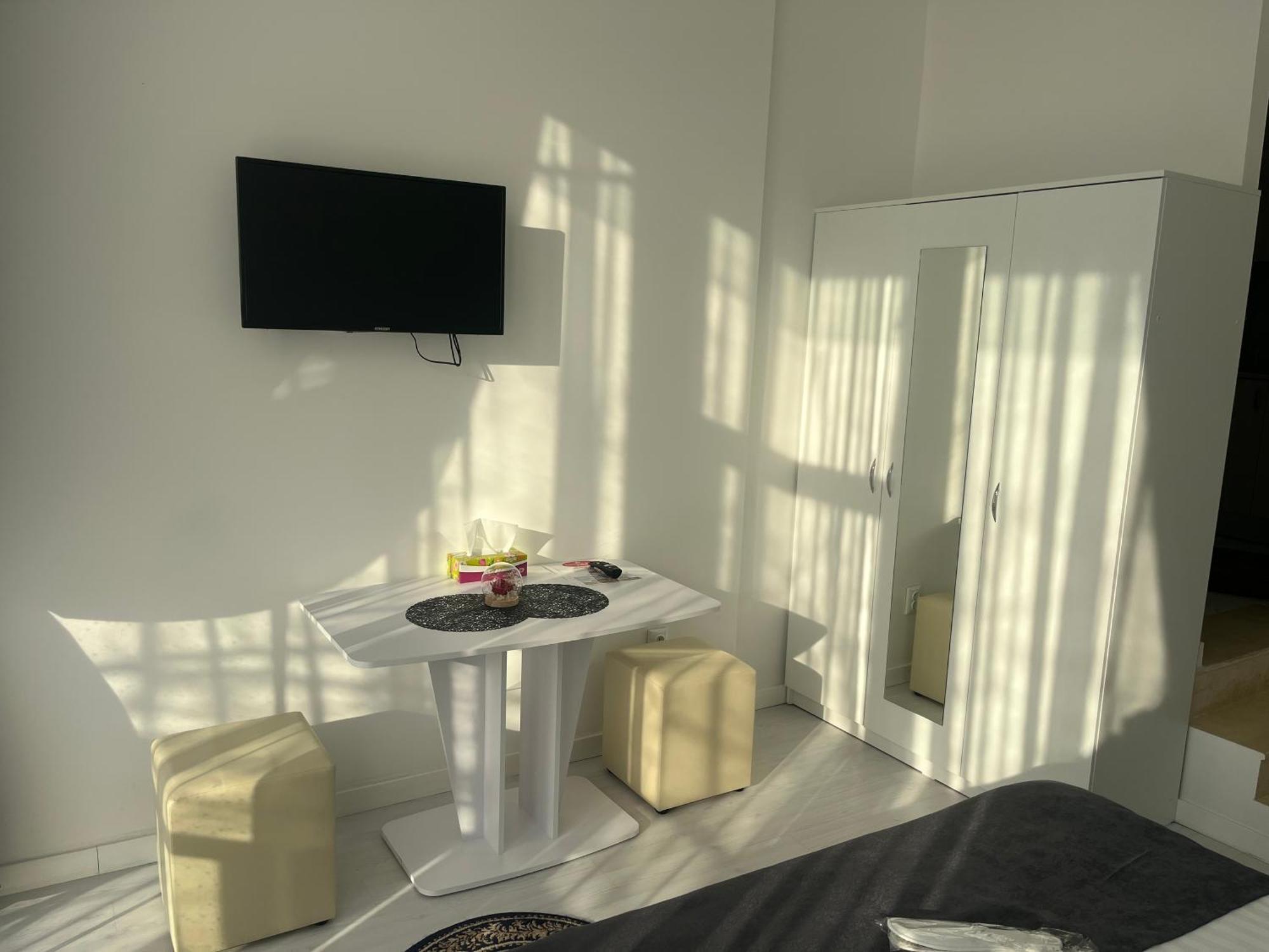 Hotel Palas Grand View Iasi Bagian luar foto
