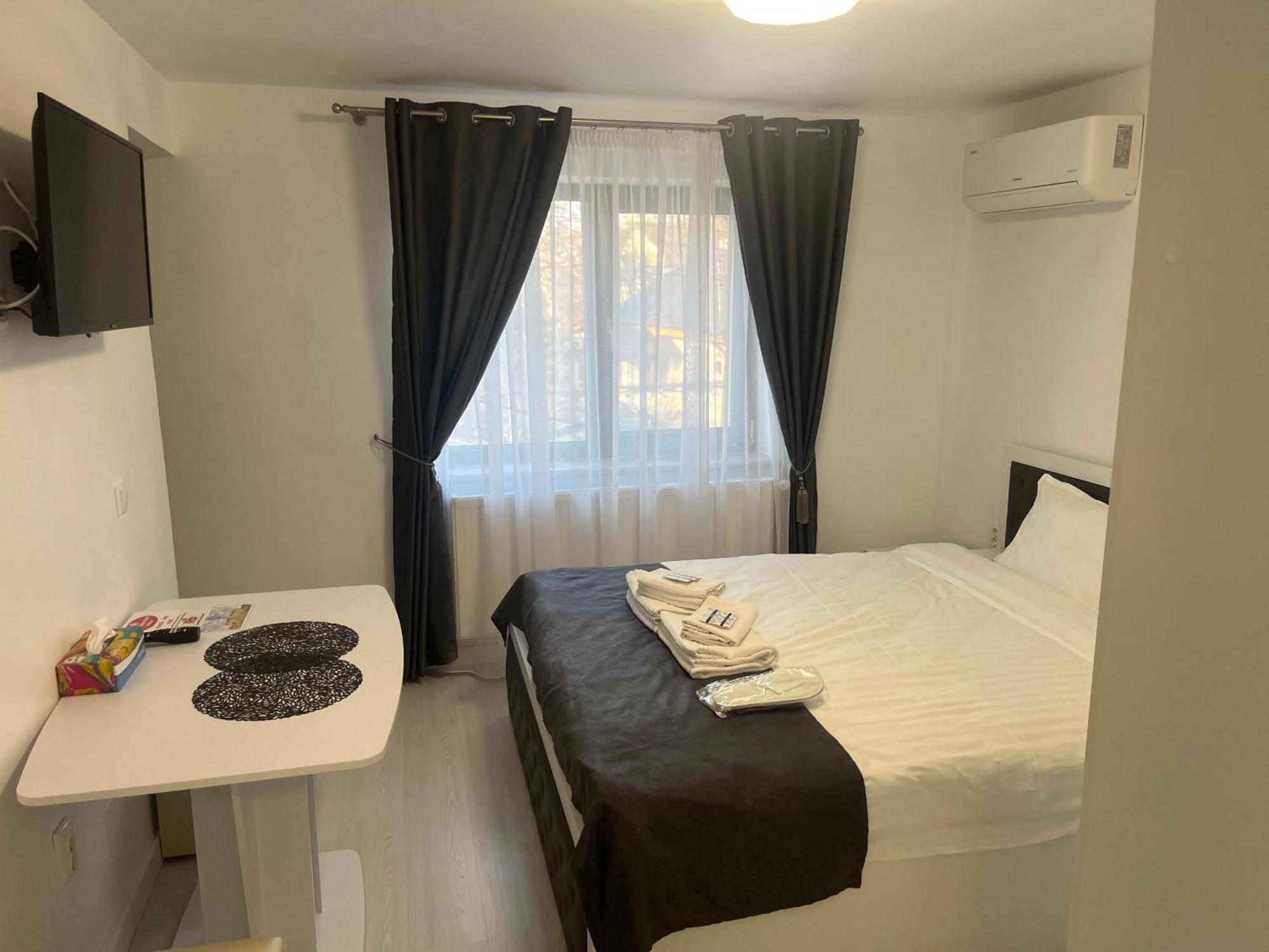 Hotel Palas Grand View Iasi Bagian luar foto
