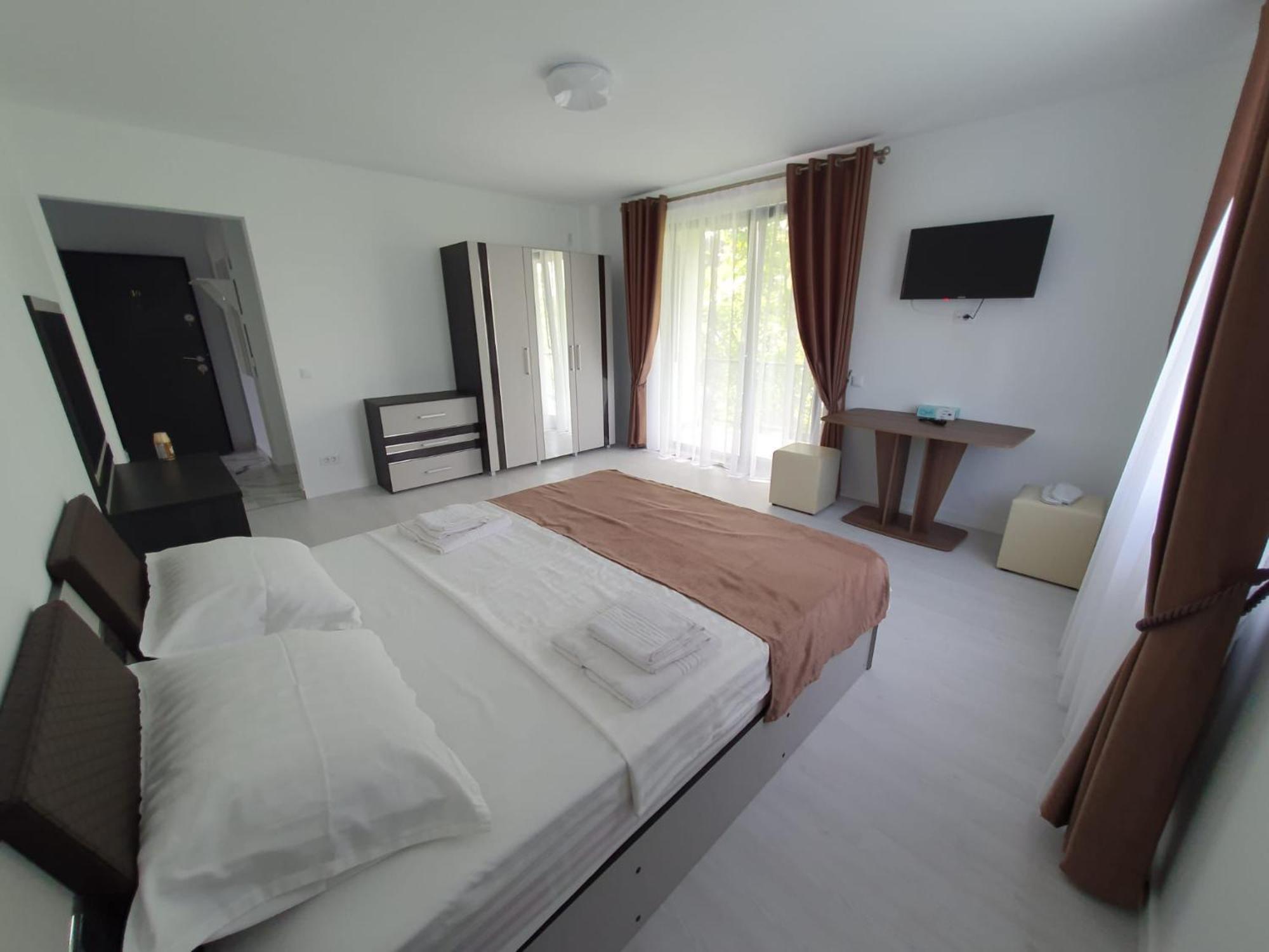 Hotel Palas Grand View Iasi Bagian luar foto