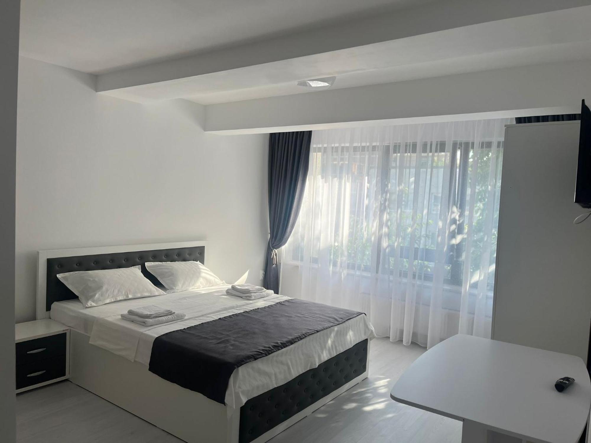 Hotel Palas Grand View Iasi Bagian luar foto